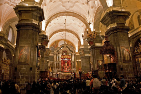 Interior de la Catedral del Cusco